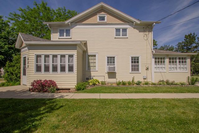 800 W Main STREET, Watertown, WI 53094