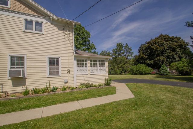 800 W Main STREET, Watertown, WI 53094