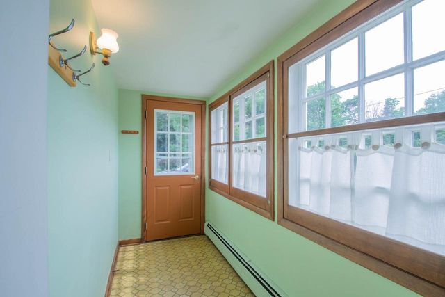 800 W Main STREET, Watertown, WI 53094