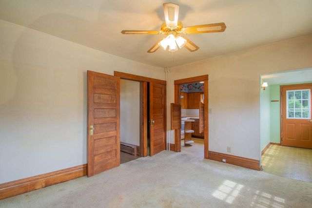 800 W Main STREET, Watertown, WI 53094