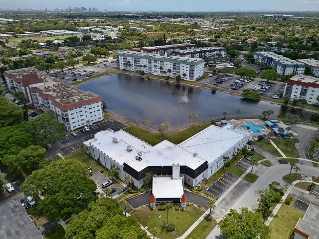 4770 NW 21st Street 412, Lauderhill, FL 33313