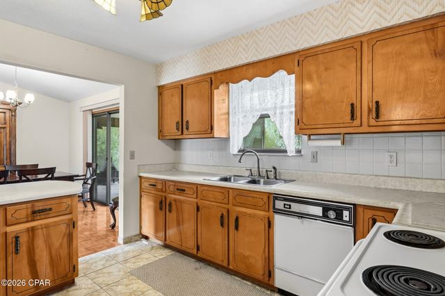 3922 Vistula Drive, Chipley, FL 32428