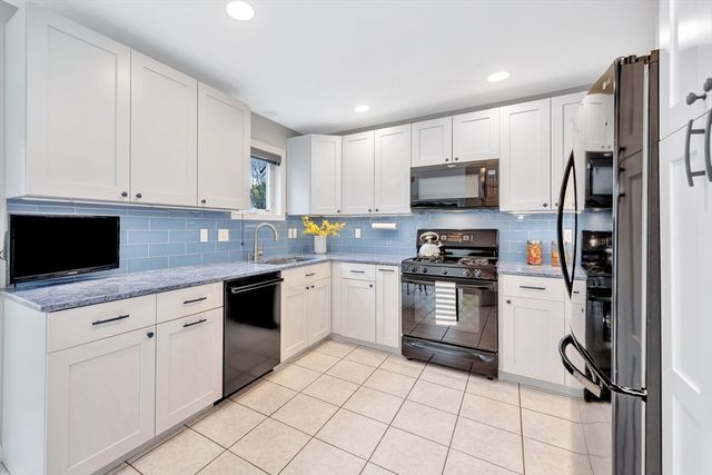 78 Summer St 6, Arlington, MA 02474