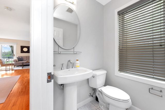 78 Summer St 6, Arlington, MA 02474
