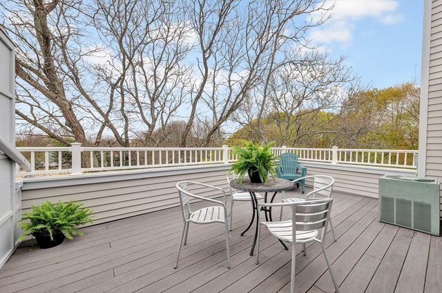 78 Summer St 6, Arlington, MA 02474
