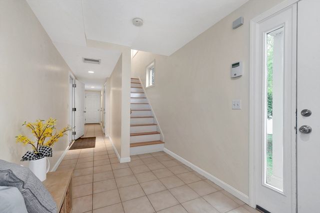 78 Summer St 6, Arlington, MA 02474