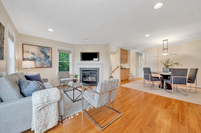 78 Summer St 6, Arlington, MA 02474