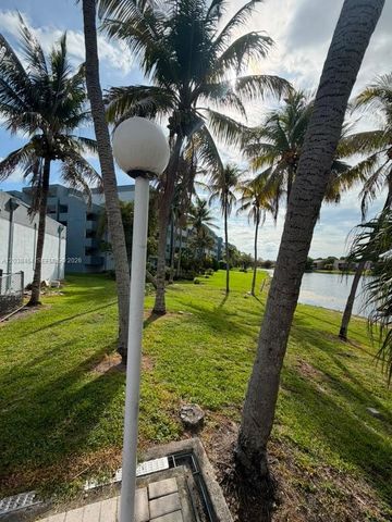 9375 Fontainebleau Blvd L225, Miami, FL 33172