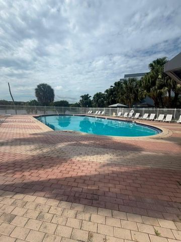 9375 Fontainebleau Blvd L225, Miami, FL 33172