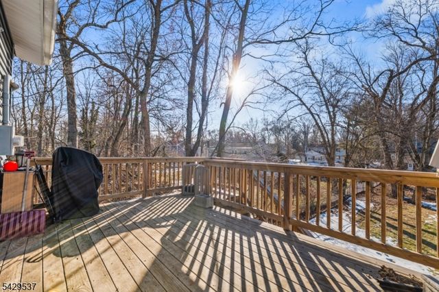 53 Pequannock Ave, Pequannock Twp., NJ 07440