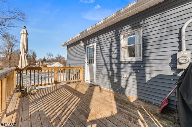 53 Pequannock Ave, Pequannock Twp., NJ 07440