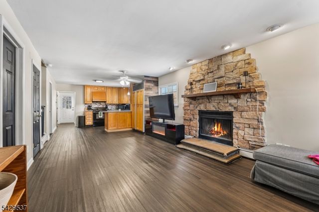 53 Pequannock Ave, Pequannock Twp., NJ 07440