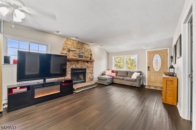 53 Pequannock Ave, Pequannock Twp., NJ 07440