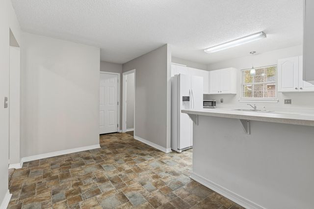 643 Alysheba Drive, Crestview, FL 32539