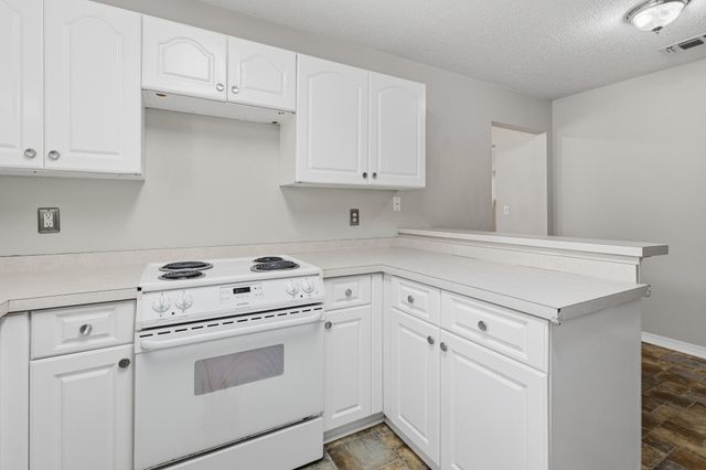 643 Alysheba Drive, Crestview, FL 32539