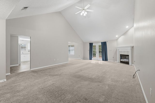 643 Alysheba Drive, Crestview, FL 32539