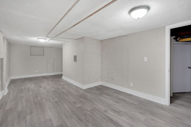 149 Fountain St, Springfield, MA 01108