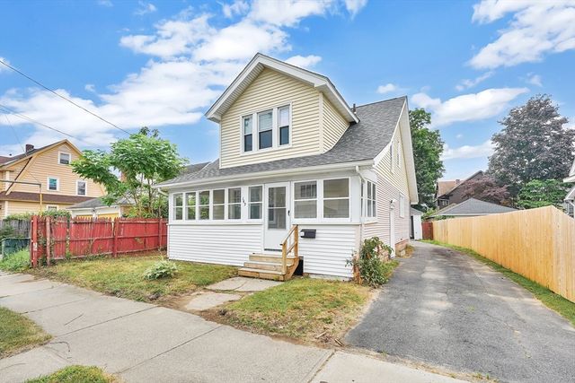 149 Fountain St, Springfield, MA 01108
