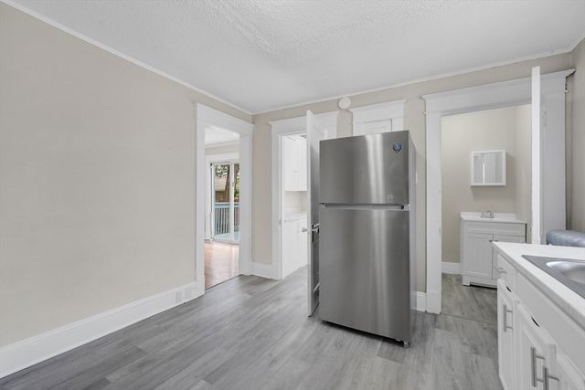 149 Fountain St, Springfield, MA 01108