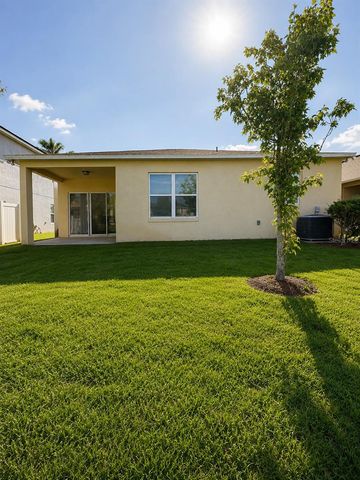 5332 NW WISK FERN CIRCLE, Port St Lucie, FL 34986