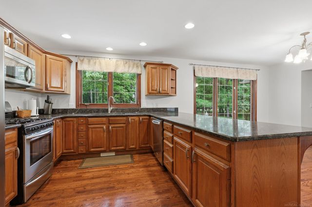 3867 Nutcracker Court, Addison Twp, MI 48370