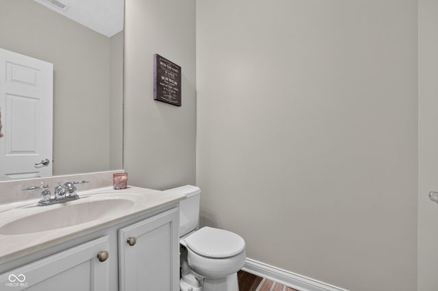 13272 Talon Crest Drive, Fishers, IN 46037