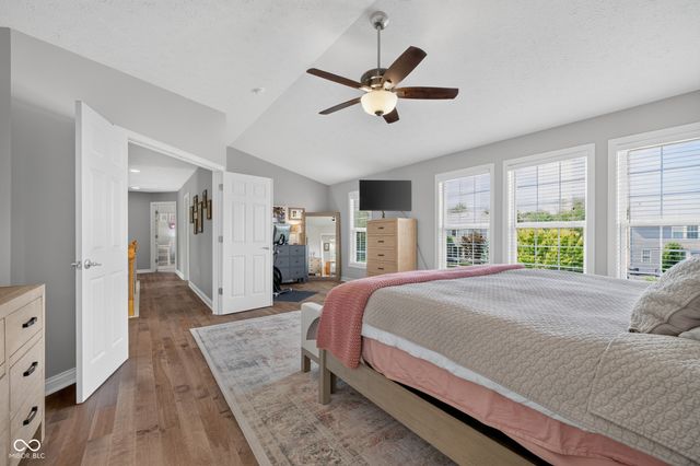 13272 Talon Crest Drive, Fishers, IN 46037
