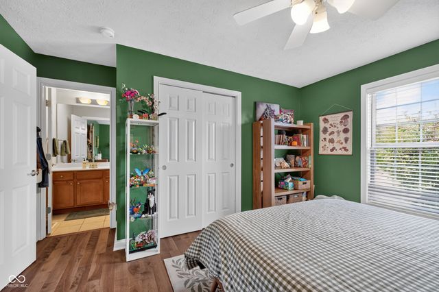 13272 Talon Crest Drive, Fishers, IN 46037