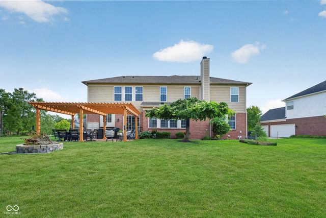 13272 Talon Crest Drive, Fishers, IN 46037