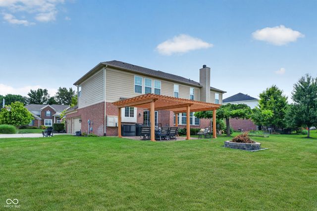 13272 Talon Crest Drive, Fishers, IN 46037