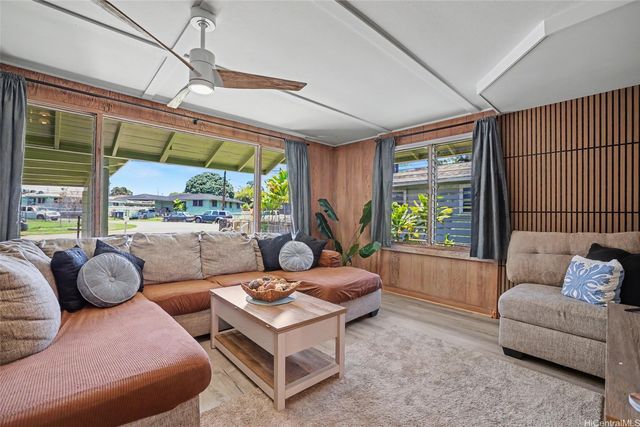 1725 Walea Street, Wahiawa, HI 96786