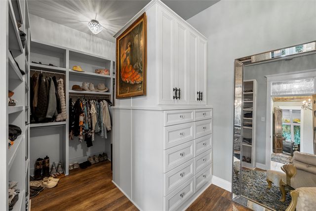 8029 North River Crossing, China Spring, TX 76633