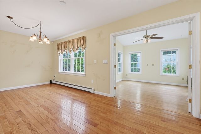 29 Brookside Avenue, Webster, MA 01570