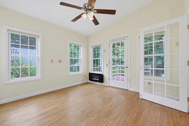 29 Brookside Avenue, Webster, MA 01570