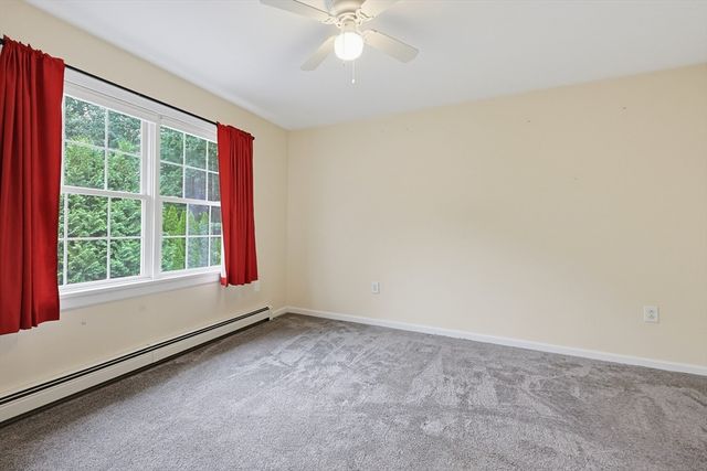 29 Brookside Avenue, Webster, MA 01570