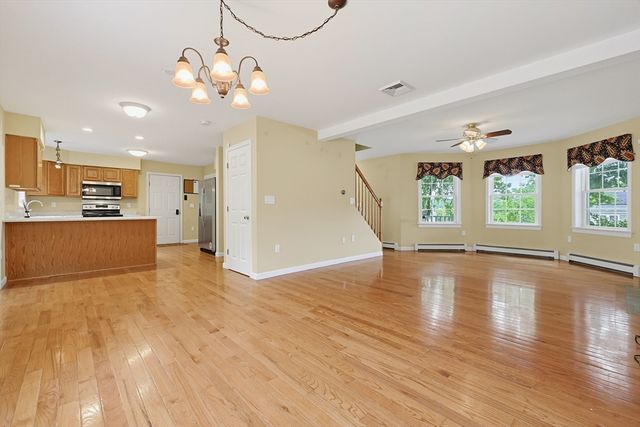 29 Brookside Avenue, Webster, MA 01570