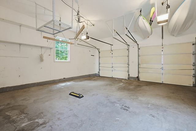29 Brookside Avenue, Webster, MA 01570