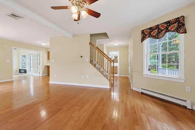 29 Brookside Avenue, Webster, MA 01570