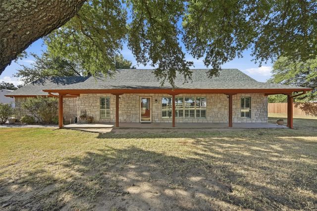 212 Bobby Sam Court, Collinsville, TX 76233