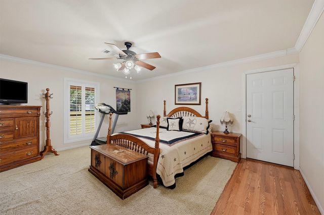 212 Bobby Sam Court, Collinsville, TX 76233