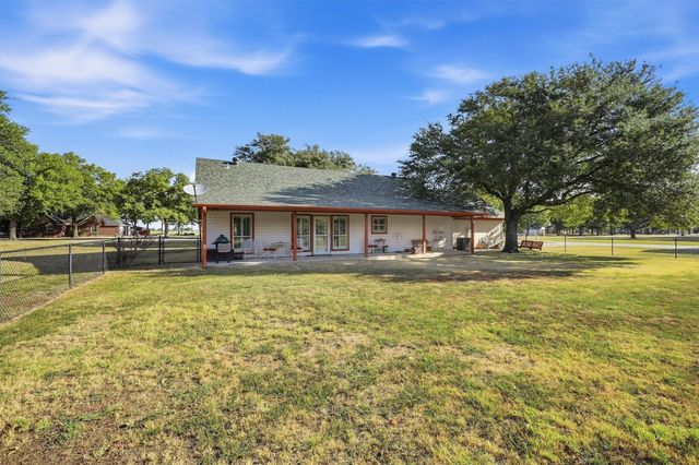 212 Bobby Sam Court, Collinsville, TX 76233