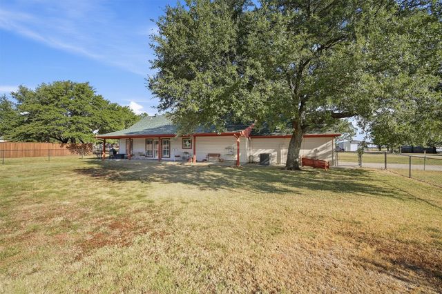 212 Bobby Sam Court, Collinsville, TX 76233