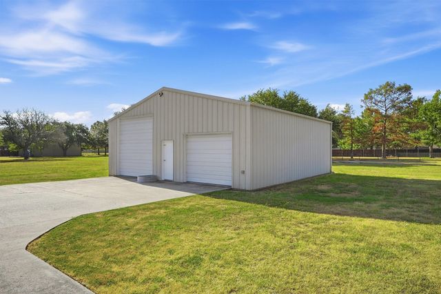212 Bobby Sam Court, Collinsville, TX 76233