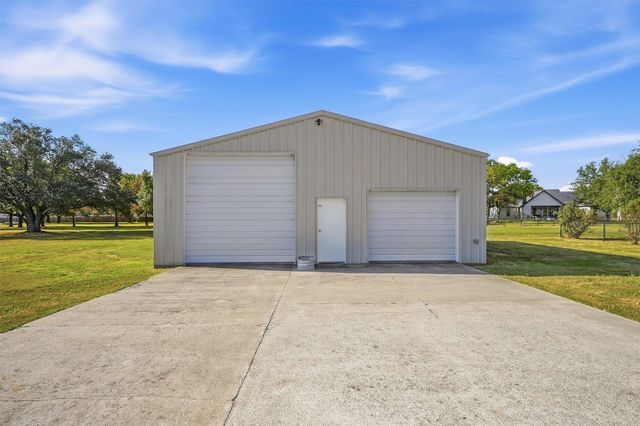 212 Bobby Sam Court, Collinsville, TX 76233