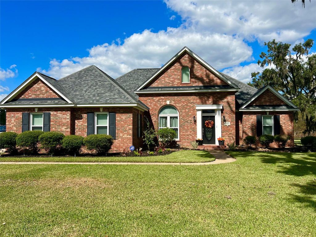 150 Cornelia Lane, Angleton, TX 77515