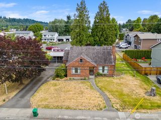 110 3rd Avenue SW, Pacific, WA 98047