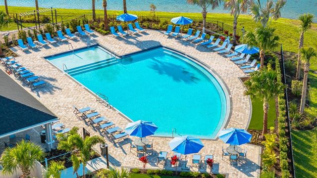 811 STEEL DRIVE, Apollo Beach, FL 33572