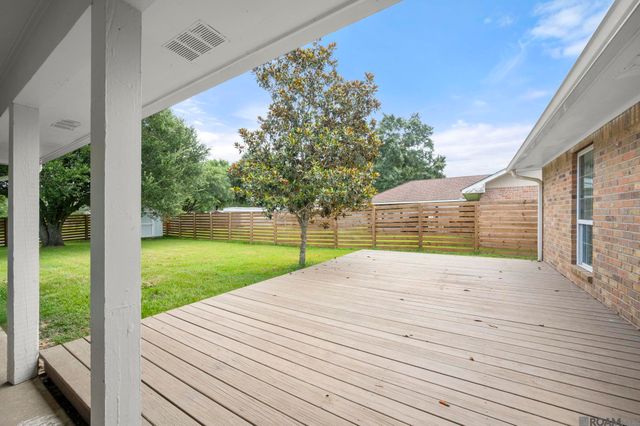 15013 Point Chenier Ave, Baton Rouge, LA 70817