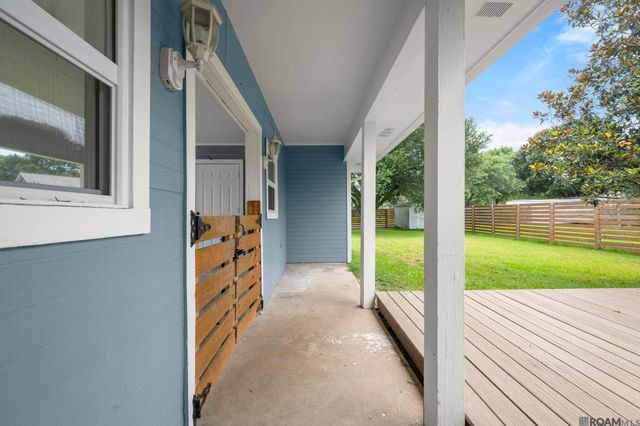 15013 Point Chenier Ave, Baton Rouge, LA 70817