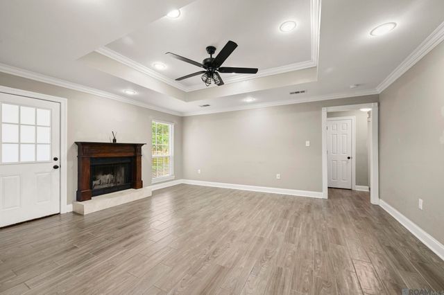 15013 Point Chenier Ave, Baton Rouge, LA 70817
